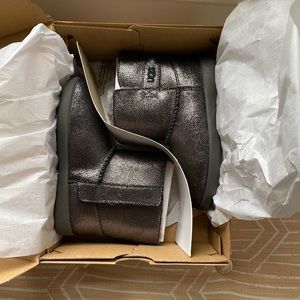 Brand new, in box Toddler UGG boots size 11 black